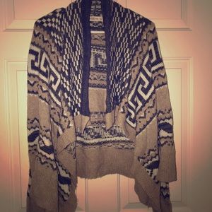 Abercrombie & Fitch Printed Sweater Wrap